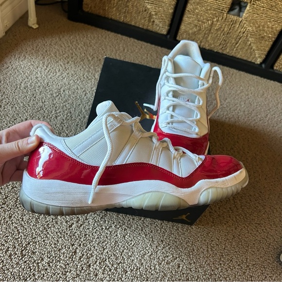 Nike Air Jordan 11 Retro Low Cherry 2016 Size 13 Men’s White Red 528895-102 OG - Picture 7 of 12